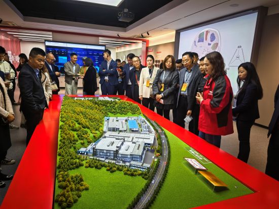 图为参访重庆梅香园实业集团有限公司。合川区委统战部供图 图为参访重庆梅香园实业集团有限公司。合川区委统战部供图