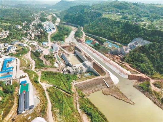 11��11�գ�����ˮ�⹤�̽����ֳ���(��ˮ���ֹ�ͼ)