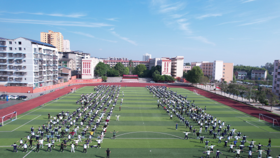 图为学校全景。重庆电视台《教育新视界》栏目供图 图为学校全景。重庆电视台《教育新视界》栏目供图