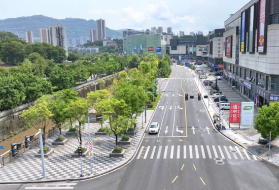 ͼΪ�������ƺ�������ֵ����н��ĺ��� ��ͼ