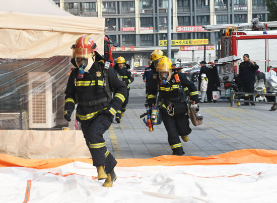 ͼΪ�����ֳ�����Ԯ��Ա��������Ա������ȫ�ش������� ��