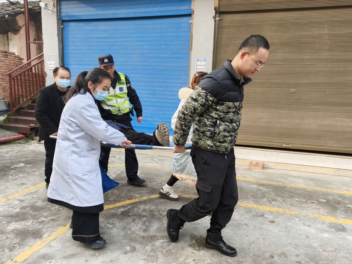 ͼΪ�����ֳ������ؽ�������Ժ��ͼ