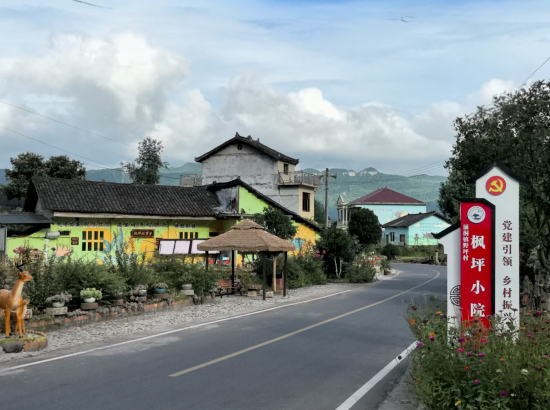 ͼΪ����ƺ���ȡ�ʾ���㡣 ��ɽ��ӿ��������������ͼ