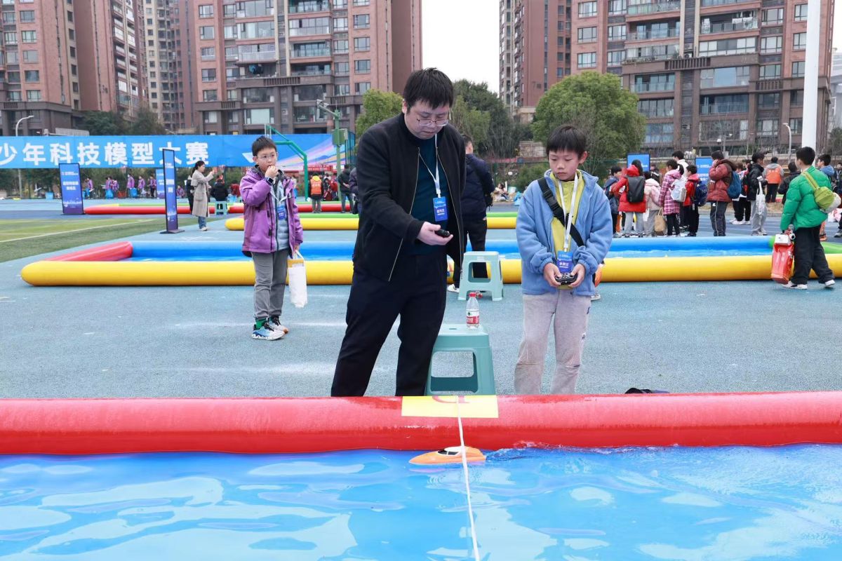 ͼΪ�����ֳ��������п�Э��ͼ