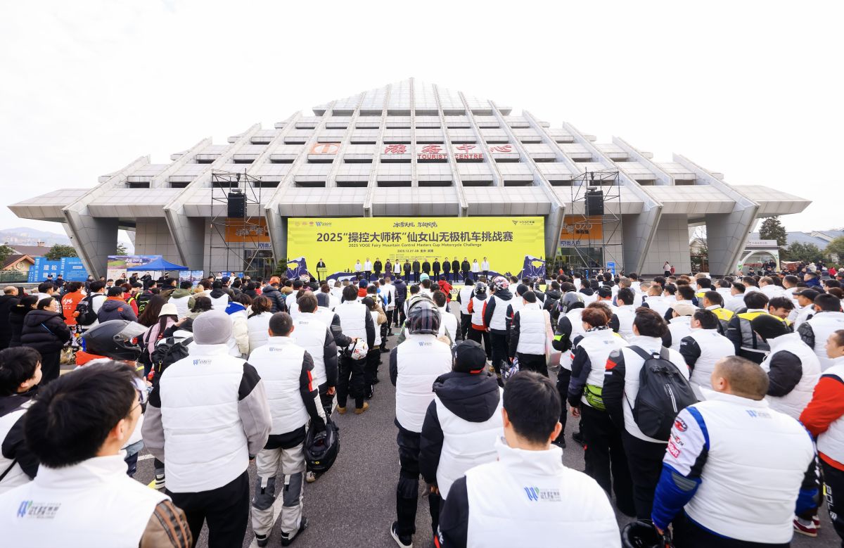 ͼΪ���Ļʽ������췽��ͼ