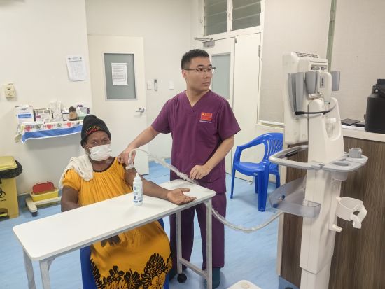 ͼΪ����ó���Ϊ���ػ�����������������ܷ��߹�ͼ