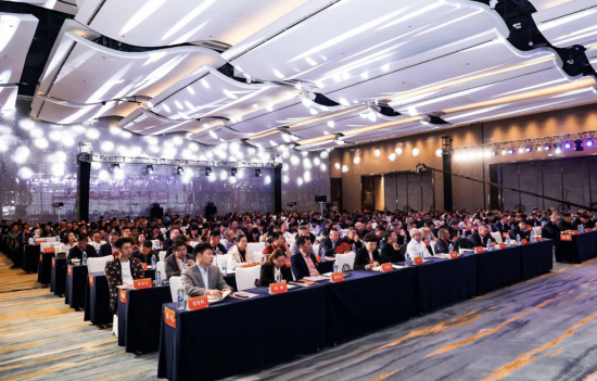 ͼΪ��ֳ������췽��ͼ