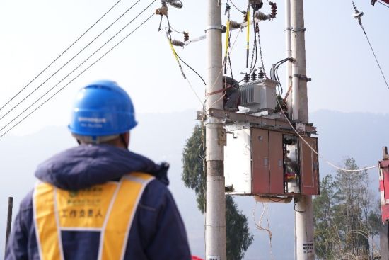 ͼΪ��ҵ�ֳ����������쿪�ݹ��繫˾��ͼ