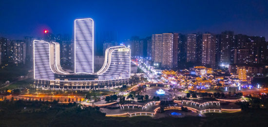 ͼΪ����ɽ���軨�㳡�������� ��