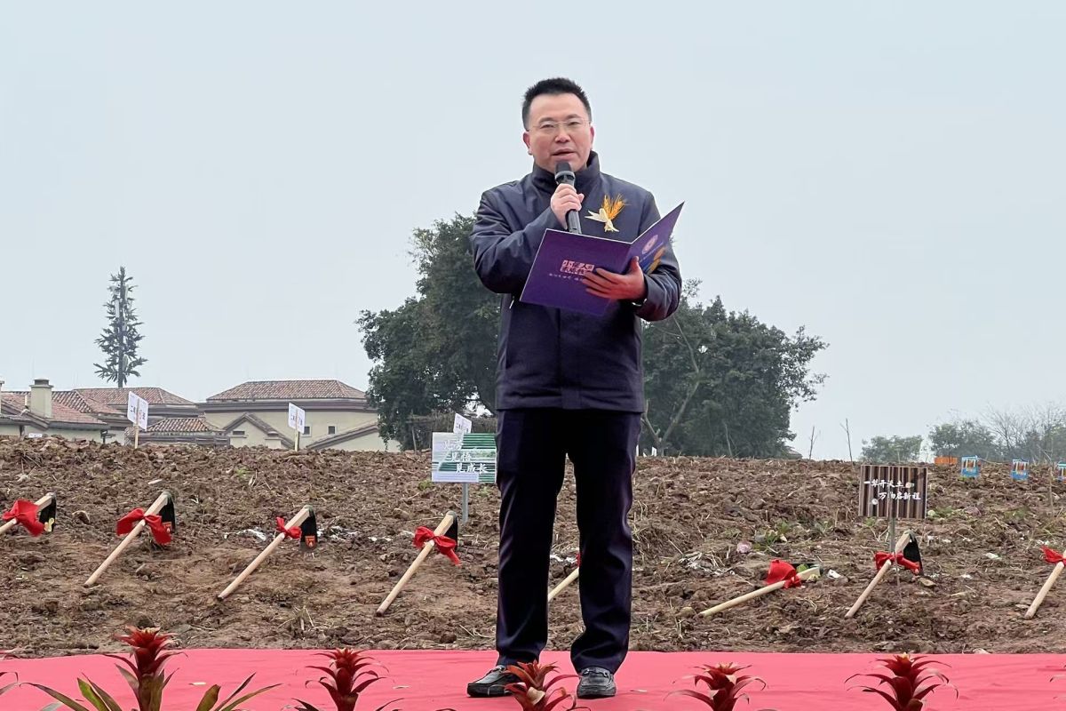 ͼΪԭ��������������չ�о�ԺԺ������ѧ�´ǡ�Ф���� ��