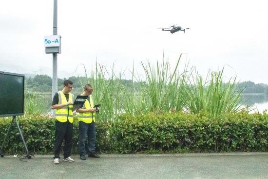 图为无人机开展巡检作业。 中国移动重庆公司供图 图为无人机开展巡检作业。 中国移动重庆公司供图