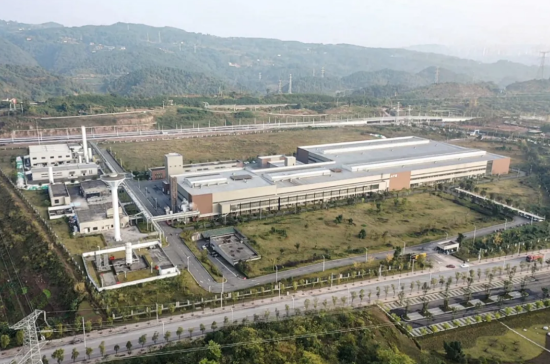 图为鑫景特种玻璃。水土公司 供图 图为鑫景特种玻璃。水土公司 供图