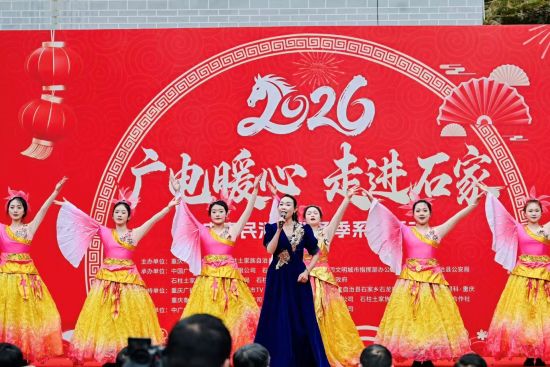 ͼΪ��ֳ��� ���췽 ��ͼ