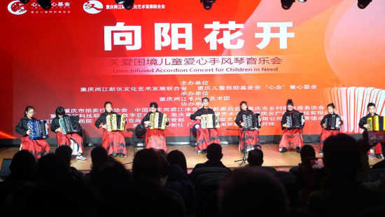 ͼΪ���ֻ��ֳ�����ѩ ��