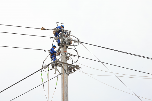 图为检修现场。受访者 供图 图为检修现场。受访者 供图