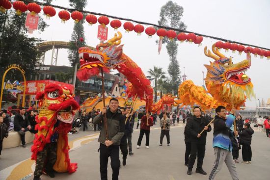 图为活动现场。涪陵美心红酒小镇 供图 图为活动现场。涪陵美心红酒小镇 供图