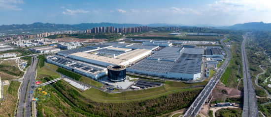 图为赛里斯超级工厂。龙兴镇 供图 图为赛里斯超级工厂。龙兴镇 供图