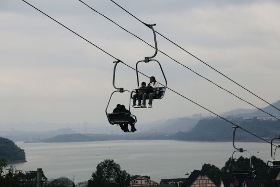 图为美心红酒小镇。景区 供图 图为美心红酒小镇。景区 供图