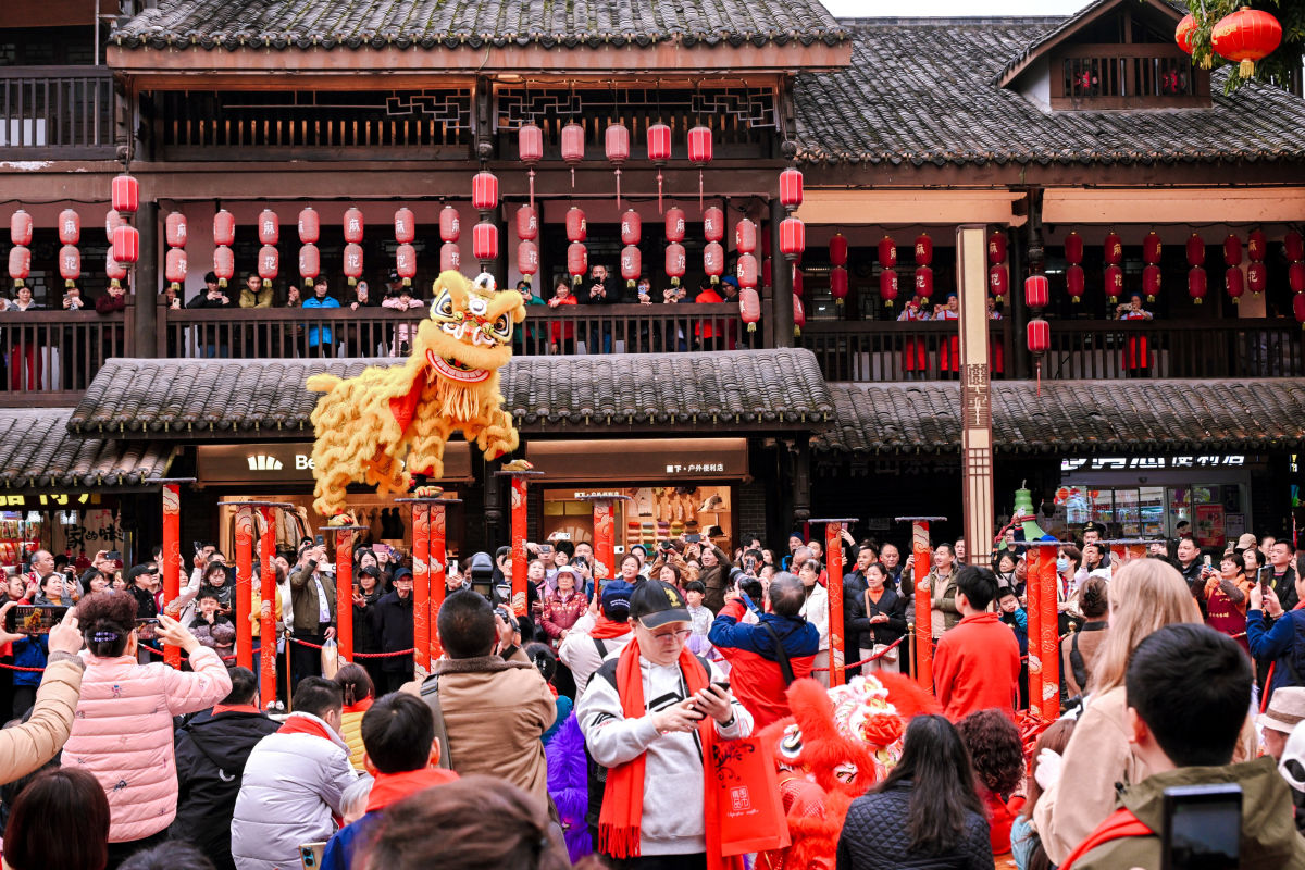 ͼΪ��ʨ������������Χ�ۡ��������Ļ������η�չίԱ�ṩͼ