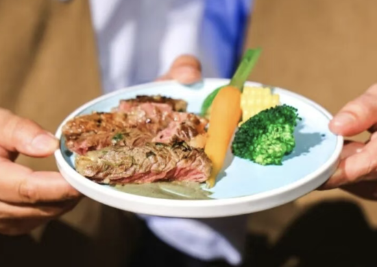 ͼΪ��ֳ���������ʳ������ŷ��ͬѧ�� ��ͼ