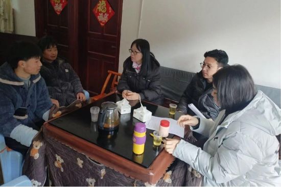 图为家访工作现场。酉阳职教中心 供图 图为家访工作现场。酉阳职教中心 供图