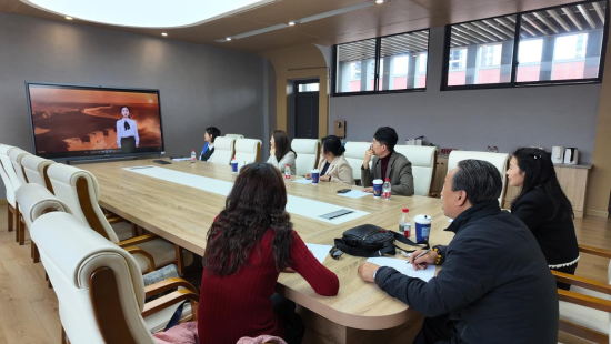 ͼΪʫ�ʽ���ר���ֳ��������� ��