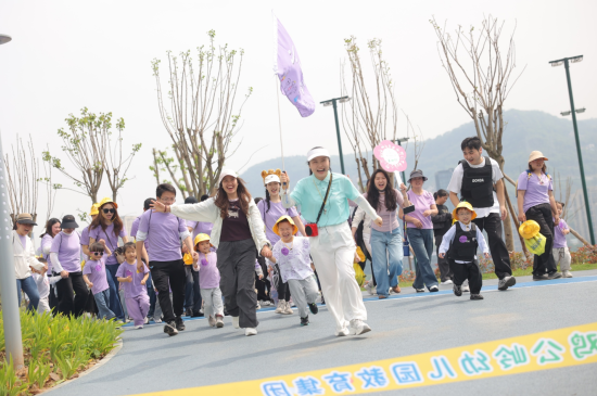 ͼΪ��ֳ������췽��ͼ