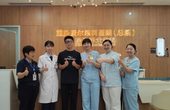 ͼΪл����ҽ���ŶӺ�Ӱ�����찮���ۿ�ҽԺ��ͼ