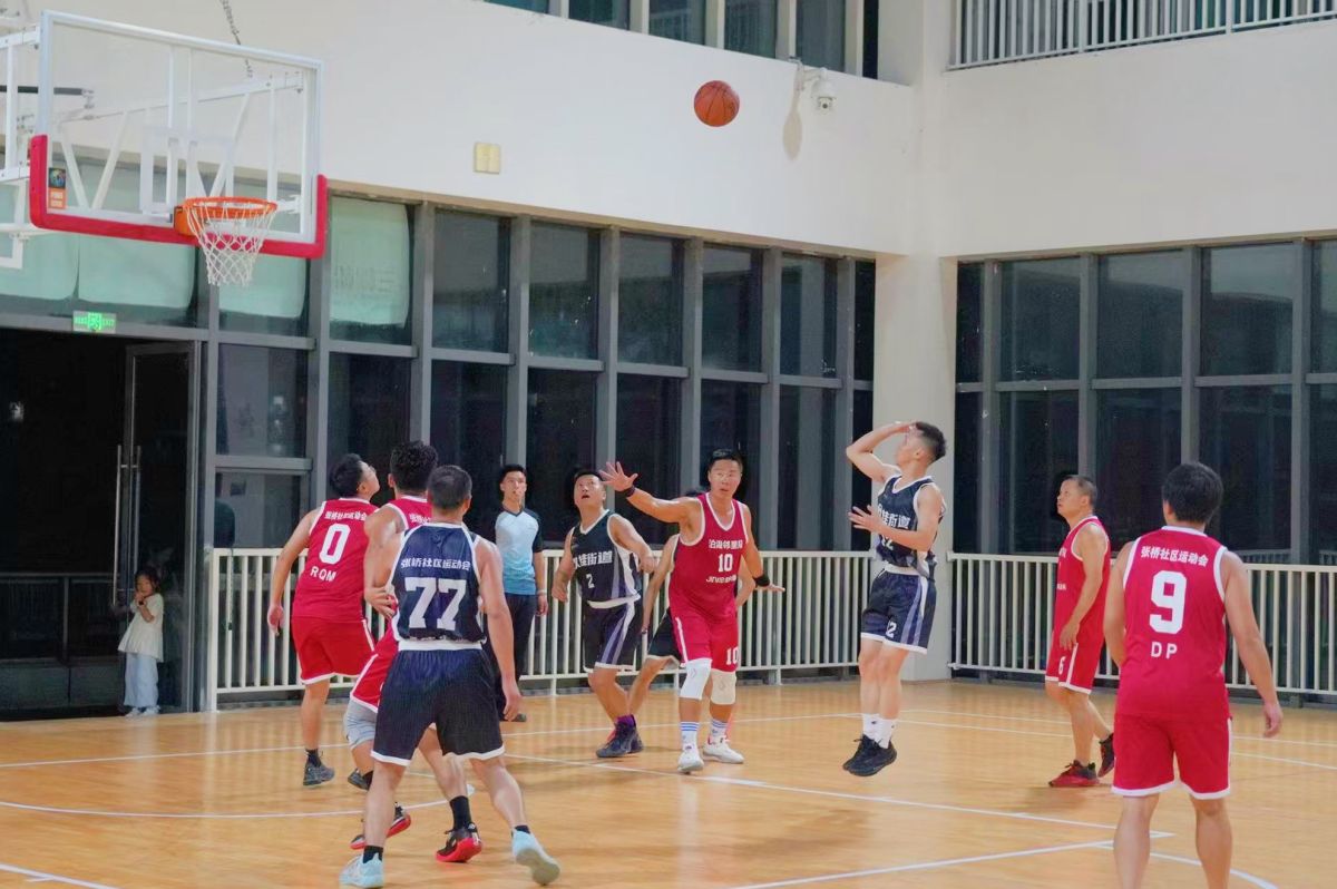 图为比赛现场。周洁 摄 图为比赛现场。周洁 摄