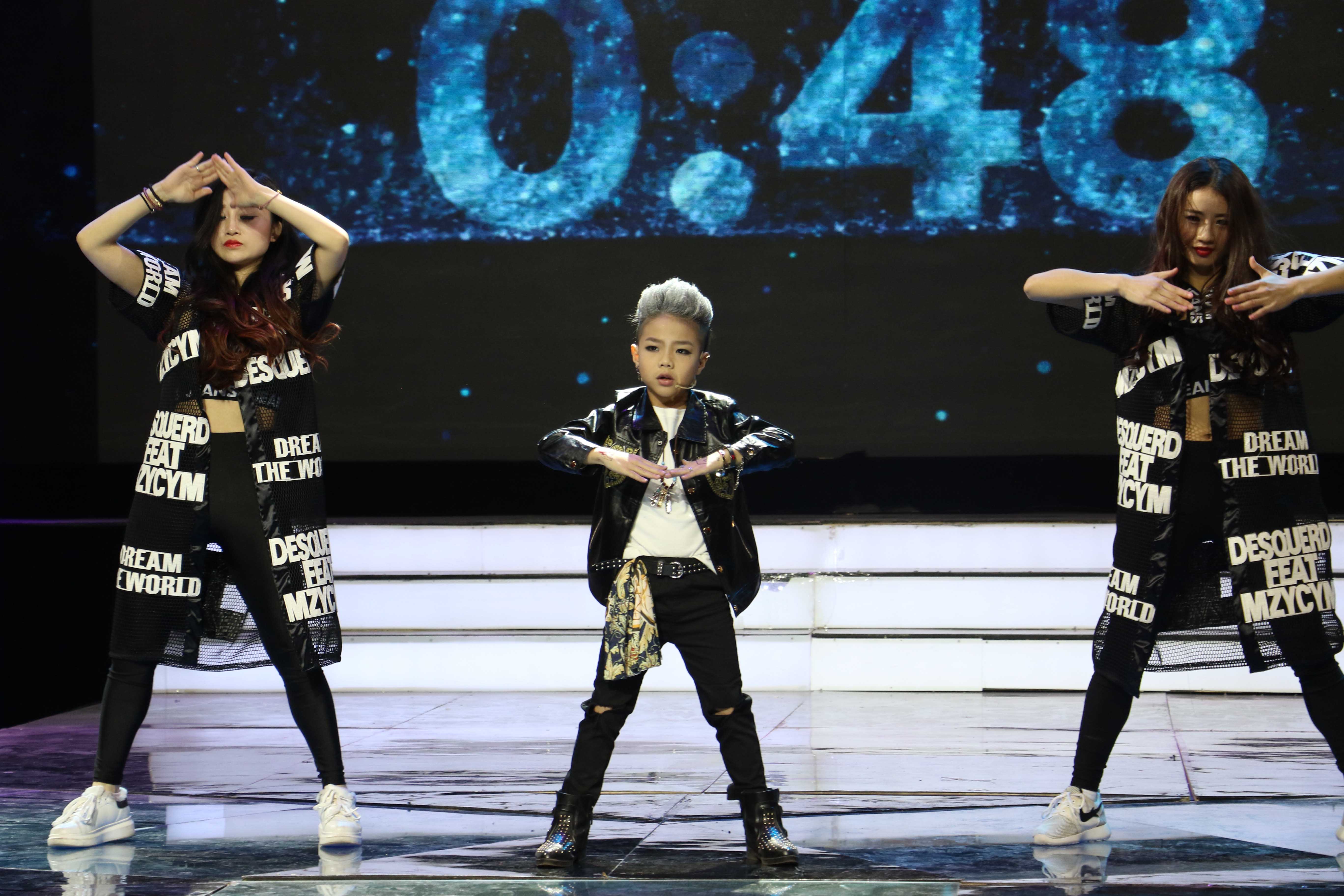 时尚导师齐上阵 重庆潮童酷走秀----重庆新闻网