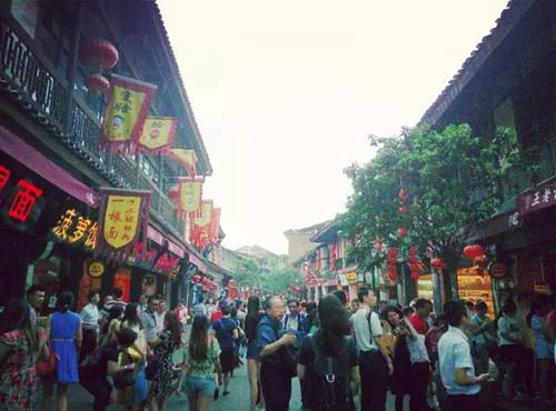 来看看重庆十大美食街--重庆新闻网