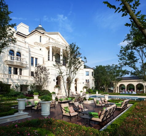 重庆首批直升机私用驾照在融创玫瑰园颁发--4