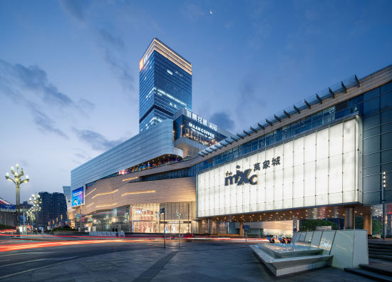 图为重庆万象城。华润置地 供图 图为重庆万象城。华润置地 供图