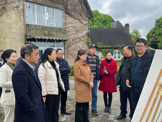 图为九三学社渝北区委员会开展重点课题调研活动现场。 渝北区委统战部供图 图为九三学社渝北区委员会开展重点课题调研活动现场。 渝北区委统战部供图