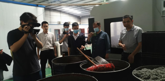 图为明查暗访现场。两江新区安委办供图 图为明查暗访现场。两江新区安委办供图