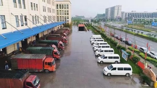 图为凤凌物流基地。受访者供图 图为凤凌物流基地。受访者供图