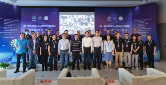 图为大赛开幕活动。 德新机器人供图 图为大赛开幕活动。 德新机器人供图