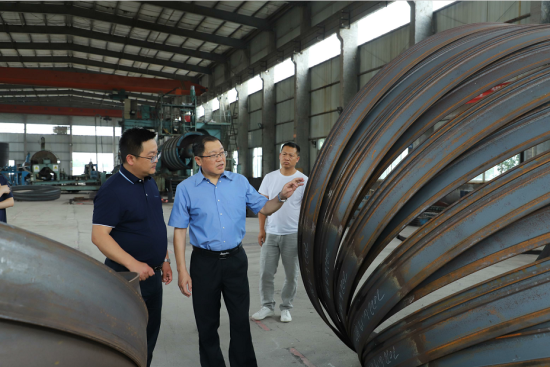 图为荣昌区委统战部开展企业走访调研。 荣昌区委统战部供图 图为荣昌区委统战部开展企业走访调研。 荣昌区委统战部供图