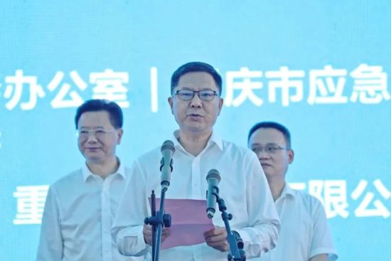 中建八局副总经理、华西分局党委书记、局长苗良田讲话。主办方供图 中建八局副总经理、华西分局党委书记、局长苗良田讲话。主办方供图