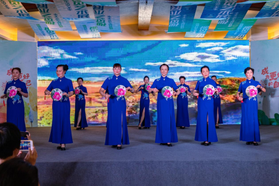 图为闭幕式演出现场。 主办方供图 图为闭幕式演出现场。 主办方供图
