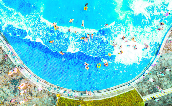 7��8�գ��ϴ������ɽ����������Ȫ���ο��ڳ��˳�����ˮ������ͨѶԱ ���� ��/�Ӿ�����