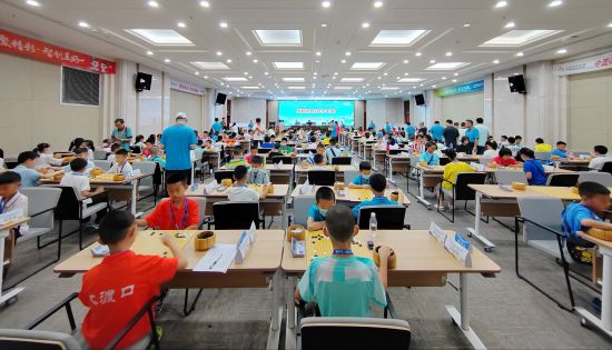 图为围棋比赛现场。赛事组委会供图 图为围棋比赛现场。赛事组委会供图