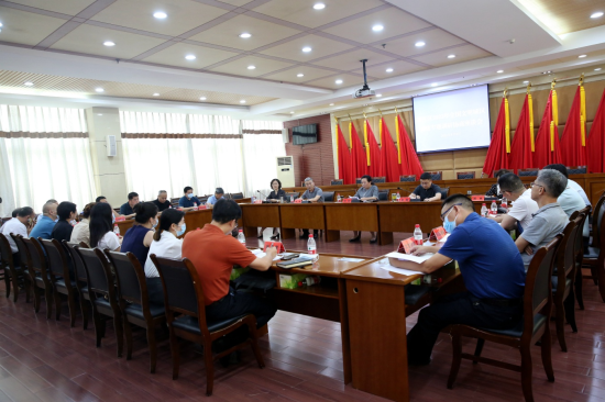 图为綦江区召开2022年全国文明城区创建专题调研协商座谈会。綦江区委统战部供图 图为綦江区召开2022年全国文明城区创建专题调研协商座谈会。綦江区委统战部供图
