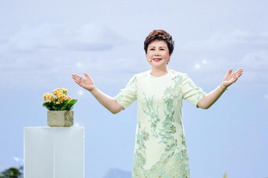安利(中国)总裁余放女士解读发展战略。安利供图 安利(中国)总裁余放女士解读发展战略。安利供图