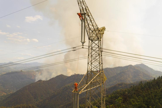 ͼΪ�����������Ա��������չ������ҵ����ѩ ��