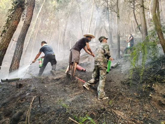 ͼΪ���챱�գ�־Ը�������ֳ�����ֹ���Ƹ�ȼ���������չ�ͼ