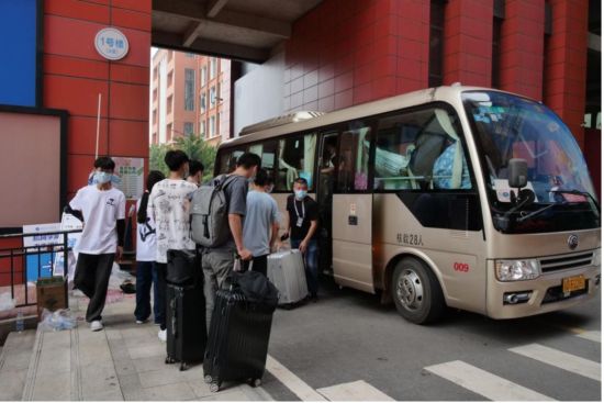 图为迎新现场。重庆五一职业技术学院供图 图为迎新现场。重庆五一职业技术学院供图
