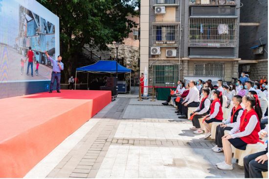 图为专家讲座现场。陈文森摄 图为专家讲座现场。陈文森摄