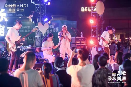 ͼΪ��ֳ������췽��ͼ