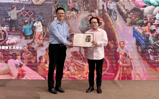 陈树中绘画艺术40年作品展在重庆展出-中新网重庆